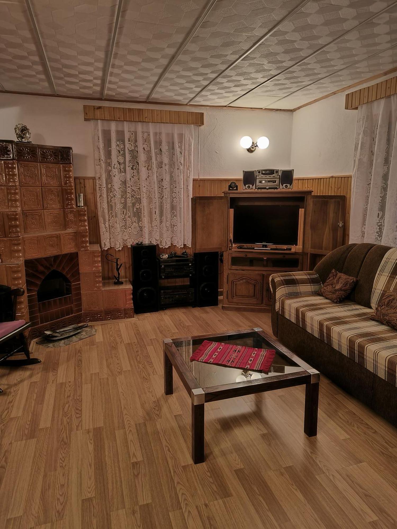Casa Dintre Meri Пояна-Мэрулуй Экстерьер фото